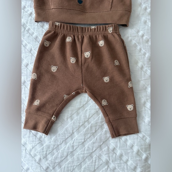 NWOT - Carter’s Matching Set - Picture 2 of 7